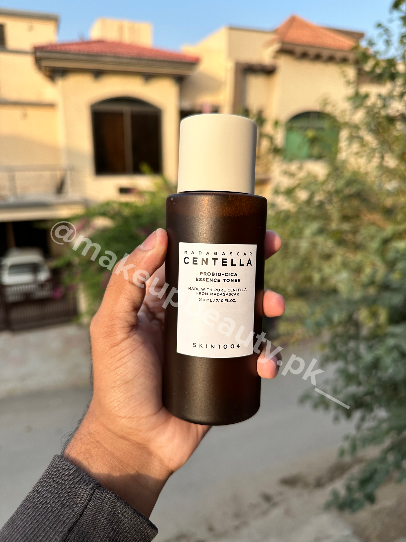 Skin1004 Madagascar Centella Probio-Cica Essence Toner 210 ML😍