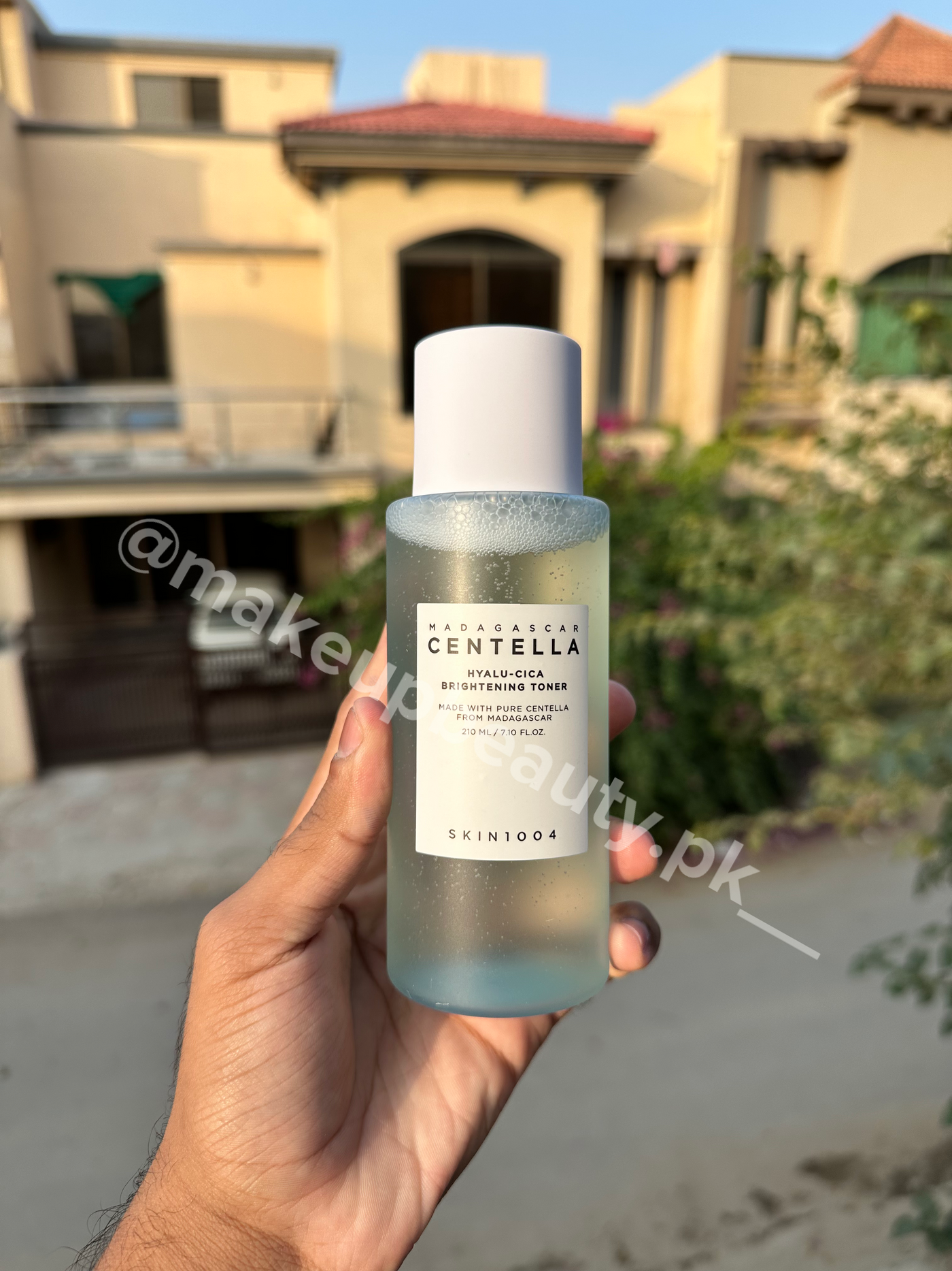 Skin 1004 Centella Hyalu-Cica Brightening TONER 210 ML